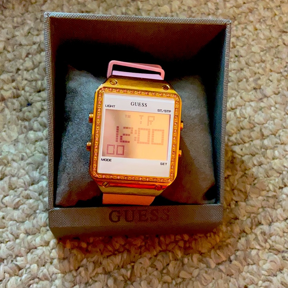 Guess Watch
